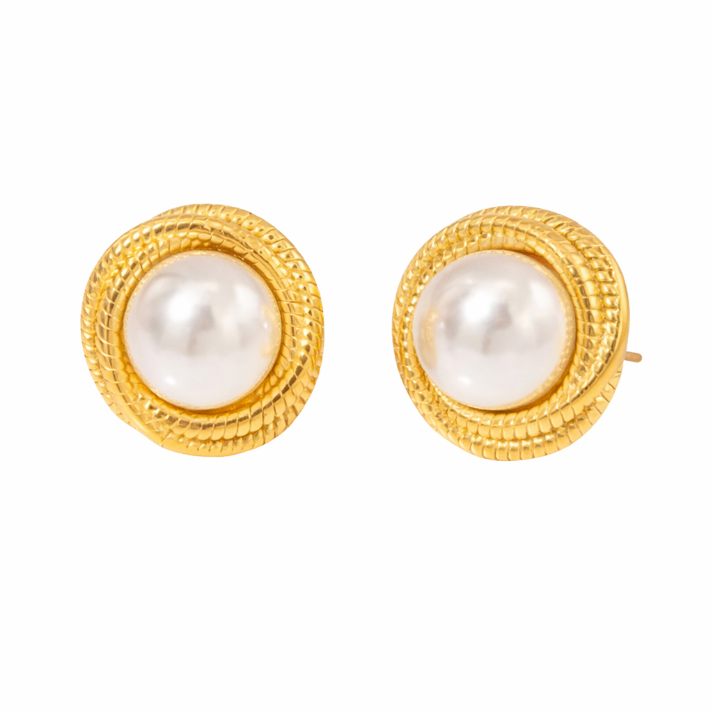 Pearl Stud earring