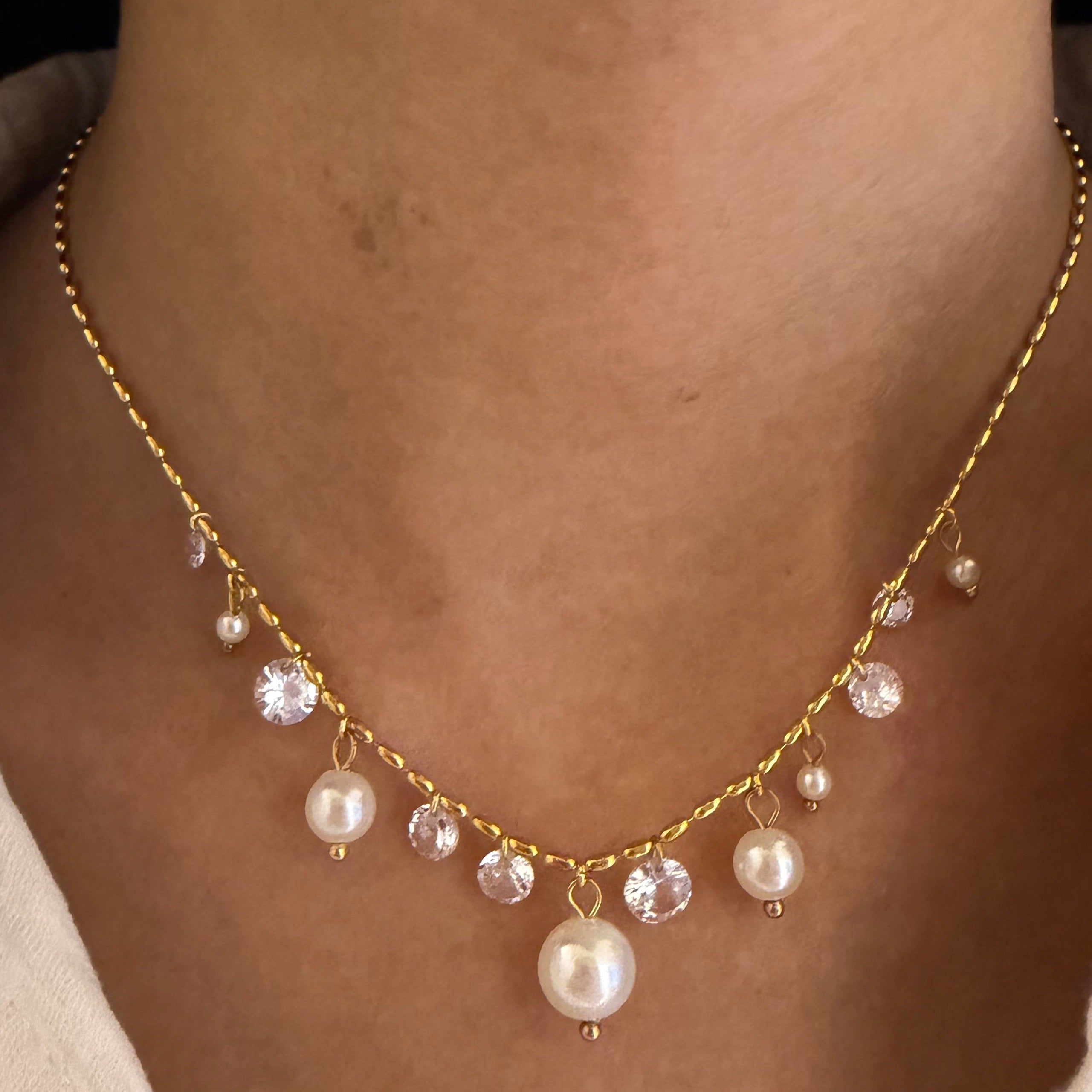 Pearl drop necklace